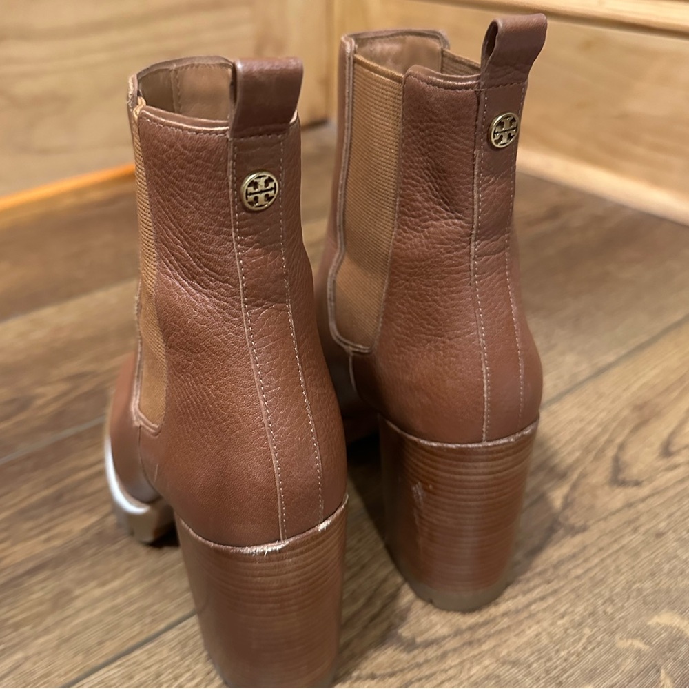 TORY BURCH MILLER LUG SOLE BOOTIE - Picture 2 of 8
